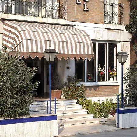 Rigel Hotel 3*