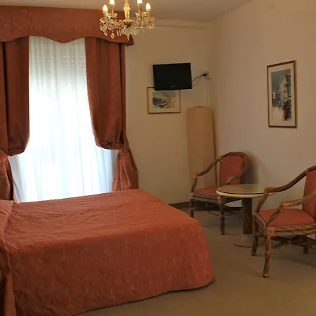 Hotell Rigel 3*